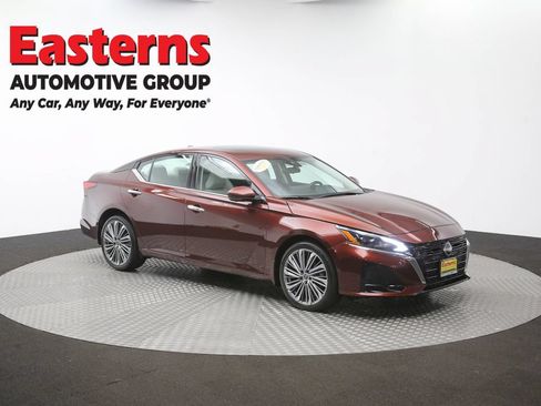 Used 2024 Nissan Altima 2.5 SL AWD/4WD image 52