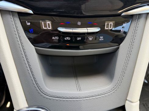 Certified 2024 Cadillac XT6 Premium Luxury w/ Technology Package AWD/4WD image 32