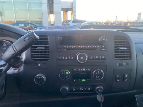 Used 2013 Chevrolet Silverado 2500 LT w/ Interior Plus Package image 2