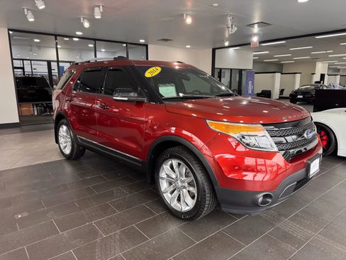 Used 2014 Ford Explorer XLT w/ Equipment Group 202A image 6