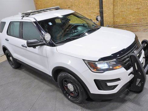 Used 2017 Ford Explorer 4WD Police Interceptor image 7