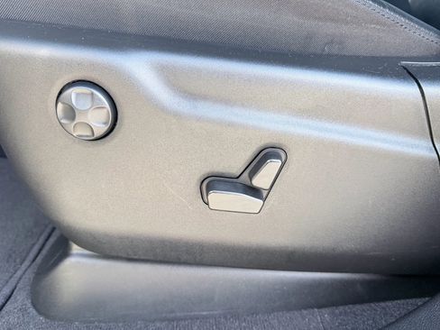 Used 2022 Jeep Grand Cherokee Limited w/ Tech Group image 23