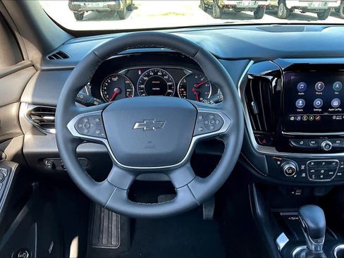 Used 2023 Chevrolet Traverse Premier w/ Redline Edition image 5
