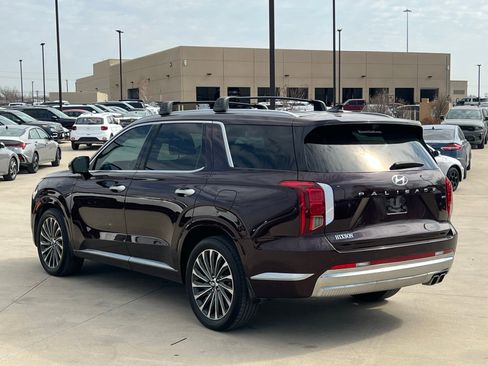 Used 2024 Hyundai Palisade Calligraphy image 10