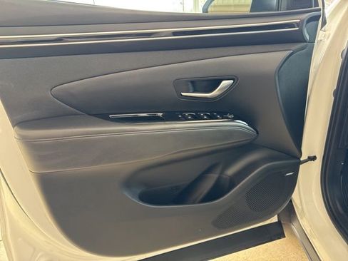 Used 2022 Hyundai Santa Cruz Limited image 11