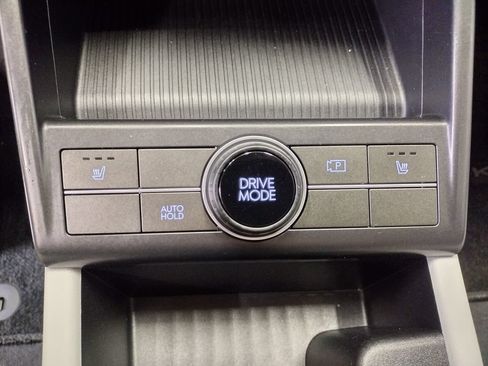 Certified 2024 Hyundai Kona SEL FWD image 26