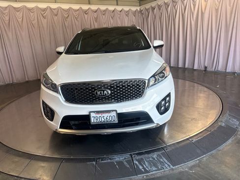 Used 2016 Kia Sorento SX FWD image 2