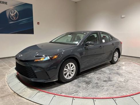New 2026 Toyota Camry LE FWD image 2