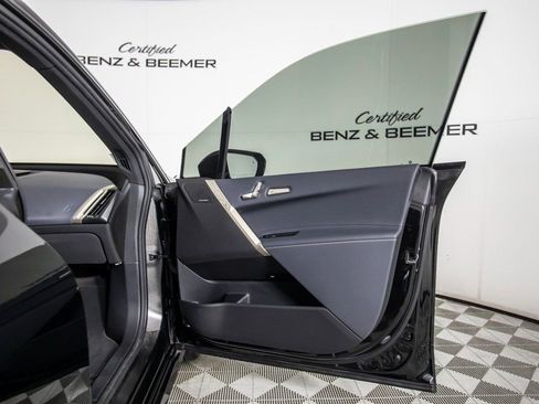 Used 2022 BMW iX xDrive50 w/ Premium Package image 18