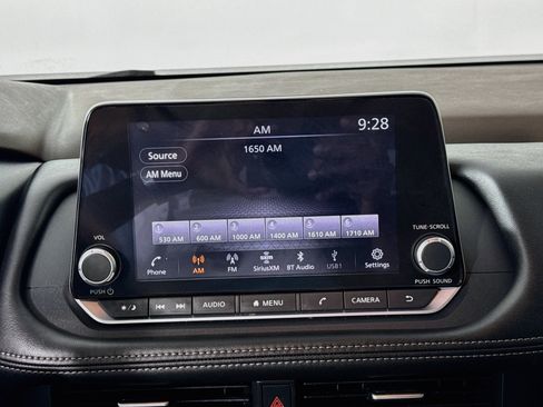 Used 2023 Nissan Rogue S AWD/4WD image 14