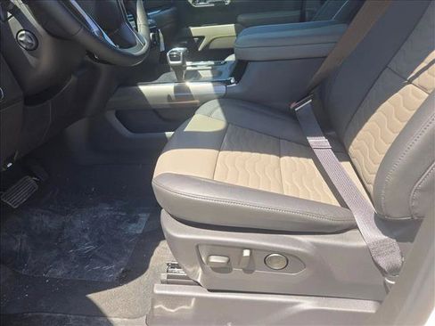 Used 2026 Chevrolet Silverado 1500 ZR2 AWD/4WD image 4