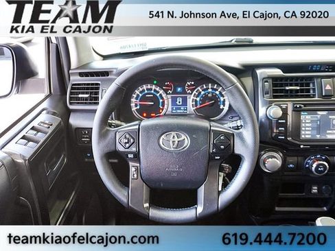 Used 2018 Toyota 4Runner TRD Off-Road Premium AWD/4WD image 21