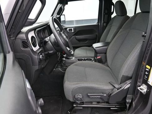 Used 2024 Jeep Wrangler Unlimited Sport AWD/4WD image 40