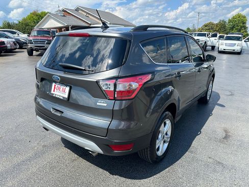 Used 2018 Ford Escape SEL FWD image 3