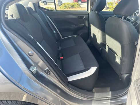 Used 2021 Nissan Versa SV image 14