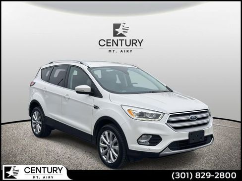 Used 2018 Ford Escape Titanium image 1