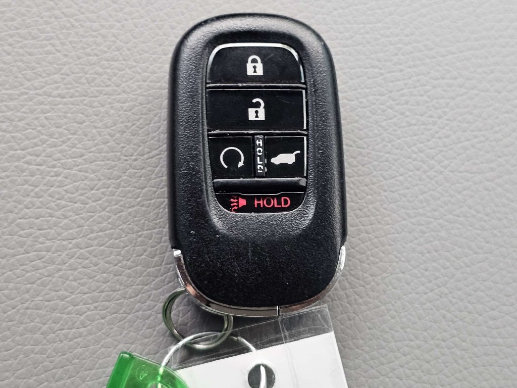 Used 2025 Honda Pilot EX-L image 29