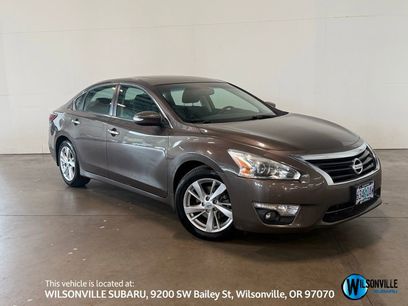 Used 2015 Nissan Altima 2.5 SV w/ Convenience Package