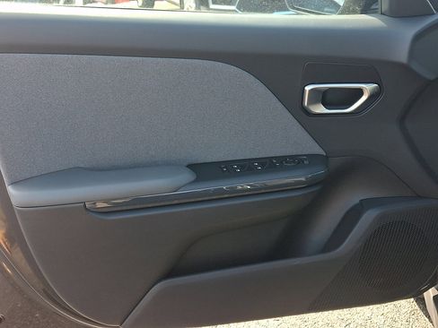 New 2025 Kia K4 EX image 9