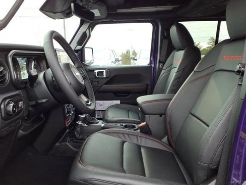 New 2026 Jeep Wrangler Unlimited Rubicon w/ Xtreme 35 Tire Package image 15