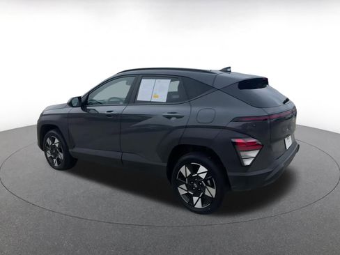Used 2025 Hyundai Kona SEL image 10