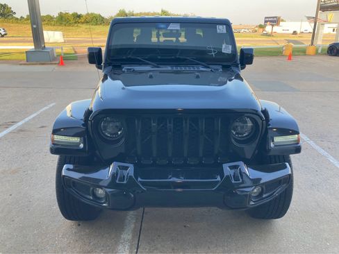 Used 2022 Jeep Gladiator Overland AWD/4WD image 10