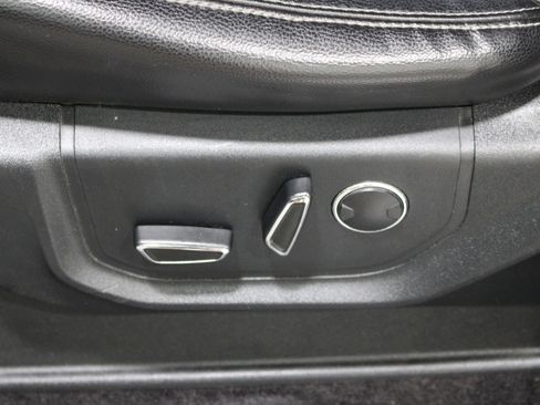 Used 2017 Ford F150 Lariat w/ Equipment Group 502A Luxury RWD image 5