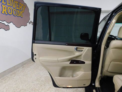 Used 2013 Lexus LX 570 570 w/ Luxury Pkg w/Pre-crash image 64