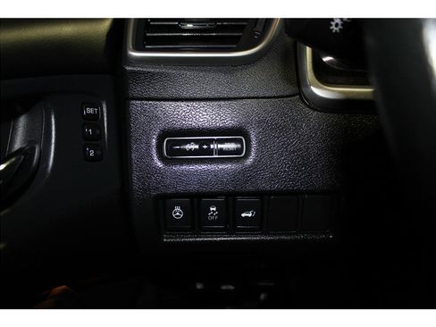 Used 2018 Nissan Murano Platinum w/ Cargo Package image 30