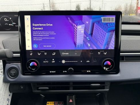 New 2026 Subaru Solterra Touring image 22