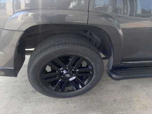 Used 2020 Toyota 4Runner Nightshade image 18