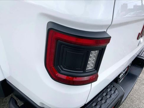 Used 2025 Jeep Gladiator Rubicon image 26