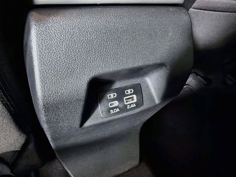 Used 2026 Subaru Crosstrek 2.5i Premium AWD/4WD image 38