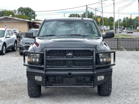 Used 2016 RAM 2500 SLT w/ Black Appearance Group AWD/4WD image 2