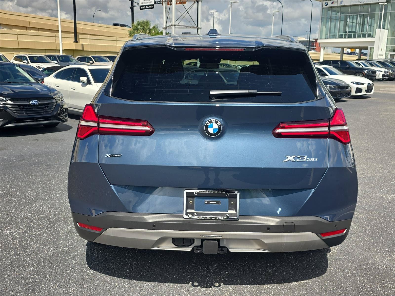 Used 2026 BMW X3 xDrive30i w/ Premium Package AWD/4WD image 3
