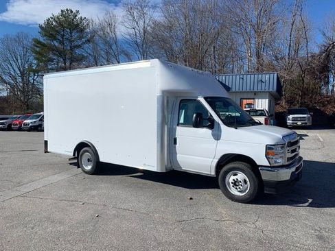 New 2026 Ford E-350 and Econoline 350 Super Duty w/ Power Equipment Group image 2