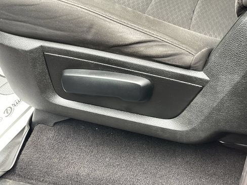 Used 2019 RAM 1500 Warlock AWD/4WD image 28