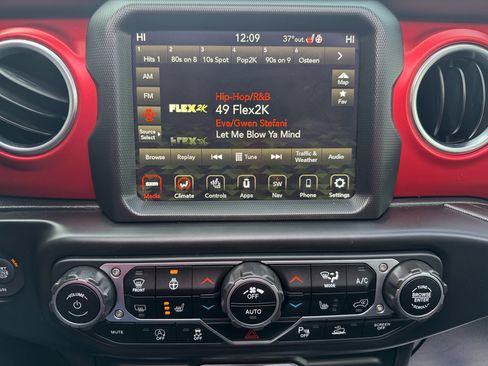 Used 2021 Jeep Wrangler Unlimited Rubicon image 20