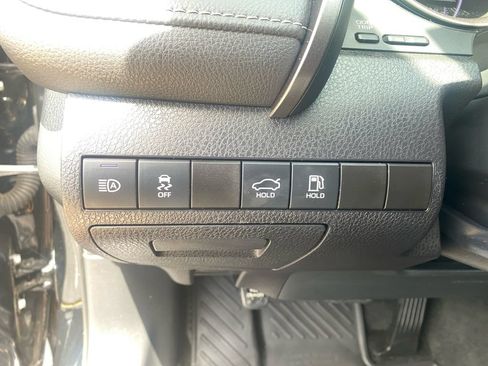 Used 2024 Toyota Camry SE FWD image 16