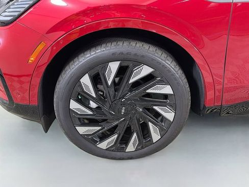 Certified 2024 Lincoln Nautilus Reserve w/ Jet Appearance Package (87T) AWD/4WD image 35