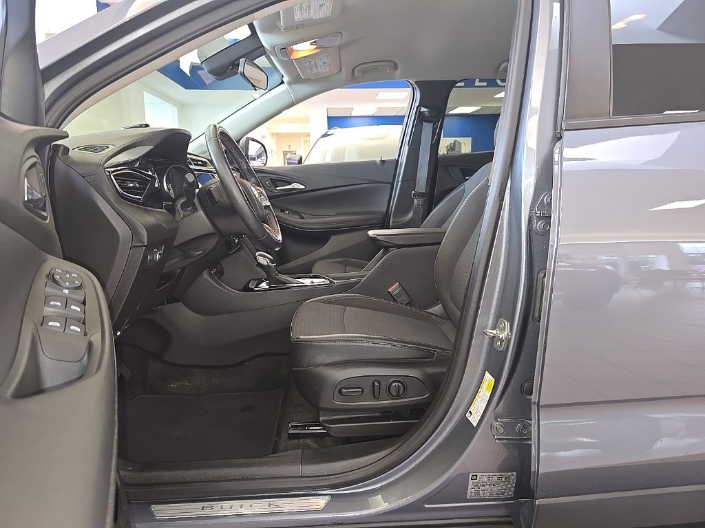 Used 2020 Buick Encore GX Select AWD/4WD image 12
