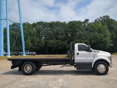 Used 2021 Ford F750 2WD Regular Cab Super Duty