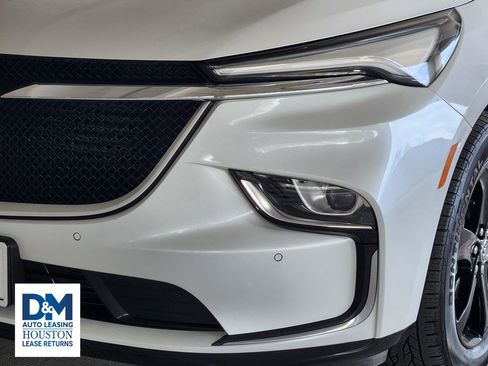 Used 2024 Buick Enclave Essence w/ Sport Touring Edition image 11