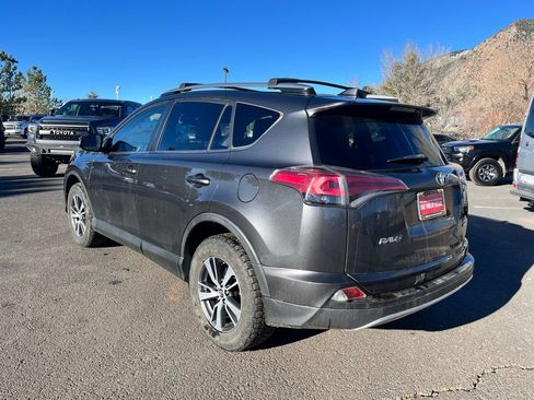 Used 2018 Toyota RAV4 XLE image 5