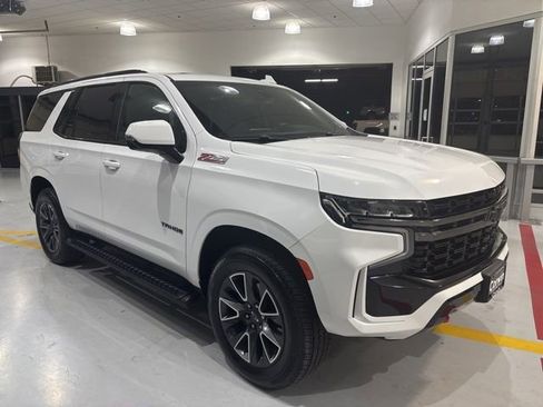 Used 2021 Chevrolet Tahoe Z71 w/ Z71 Off-Road Package image 6