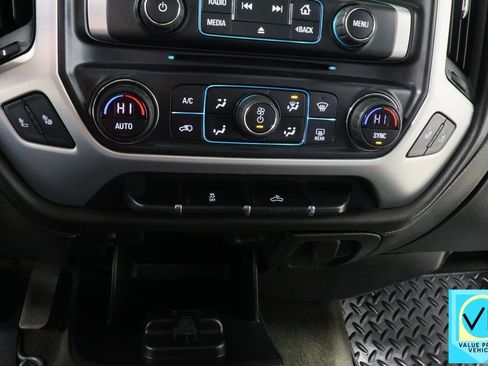 Used 2017 GMC Sierra 1500 SLE image 9