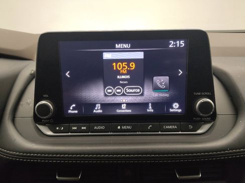 Used 2023 Nissan Rogue S AWD/4WD image 25