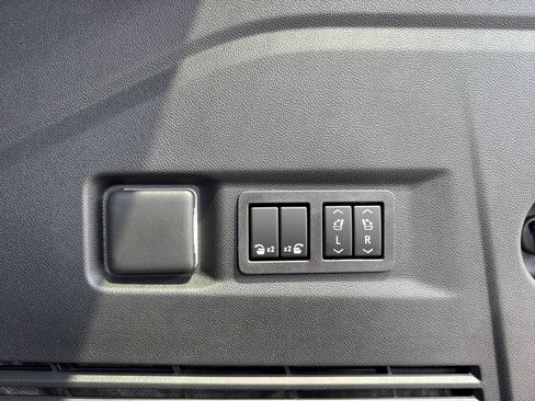 New 2026 GMC Yukon Elevation w/ Elevation Premium Package AWD/4WD image 39