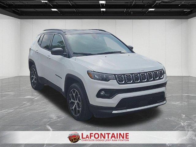 Used 2024 Jeep Compass Limited AWD/4WD image 7