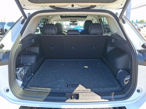 Certified 2026 Volkswagen Tiguan SE AWD/4WD image 28